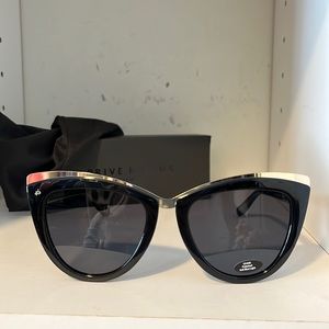 Prive Revaux polarized sunglasses - NEW in box